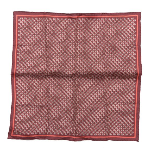 - NEW  Gucci GG Monogram Hearts Pocket Square in Red - Picture 3 of 8